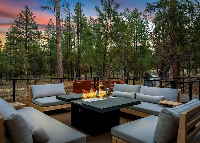 Stylish Fire Pit Hot Tub & Forest Views Holiday home Pinetop-Lakeside