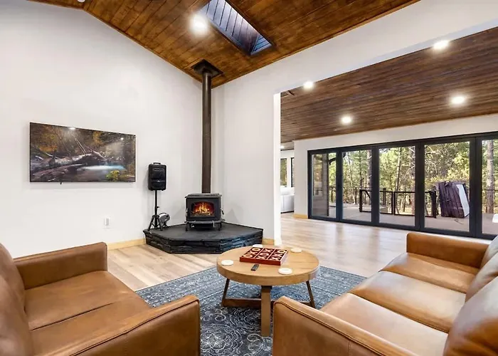 Stylish Fire Pit Hot Tub & Forest Views * Pinetop-Lakeside